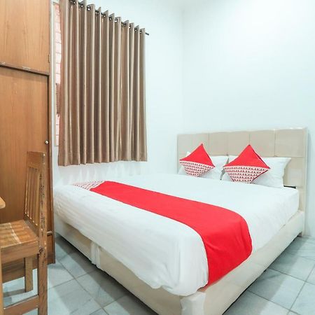 Oyo 150 Harmoni Residence Jakarta Bagian luar foto