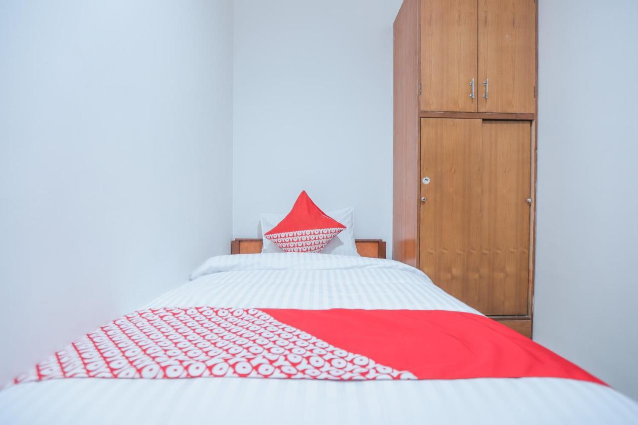 Oyo 150 Harmoni Residence Jakarta Bagian luar foto