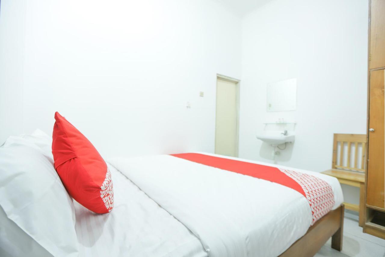 Oyo 150 Harmoni Residence Jakarta Bagian luar foto