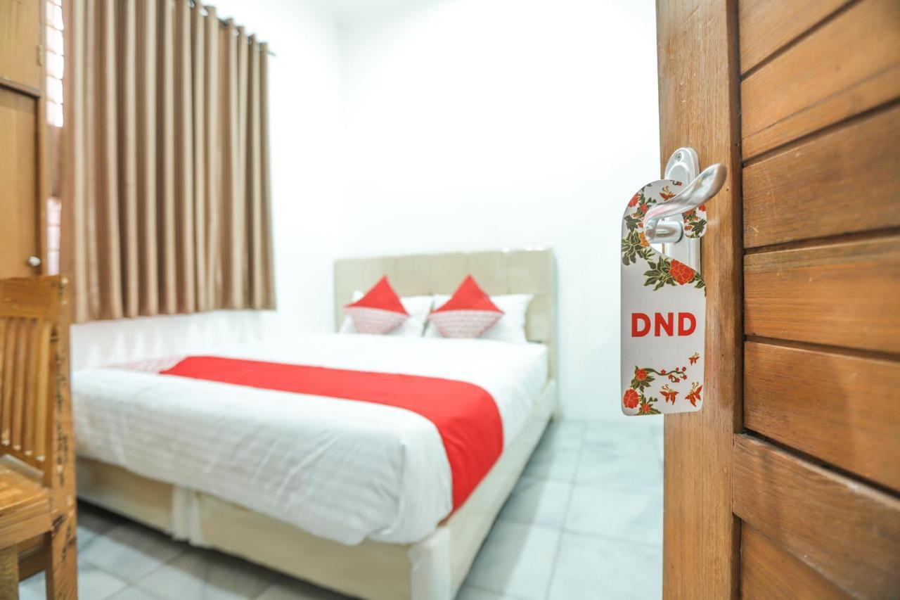 Oyo 150 Harmoni Residence Jakarta Bagian luar foto