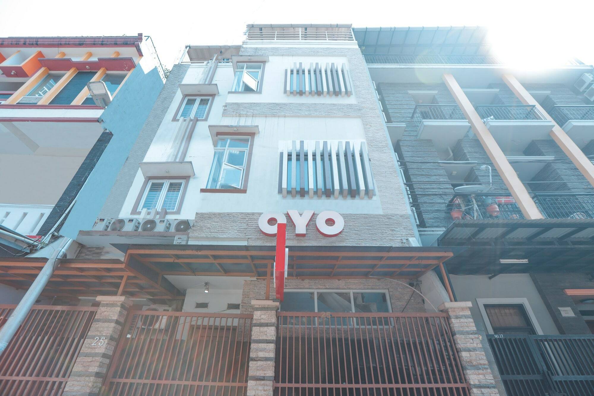 Oyo 150 Harmoni Residence Jakarta Bagian luar foto