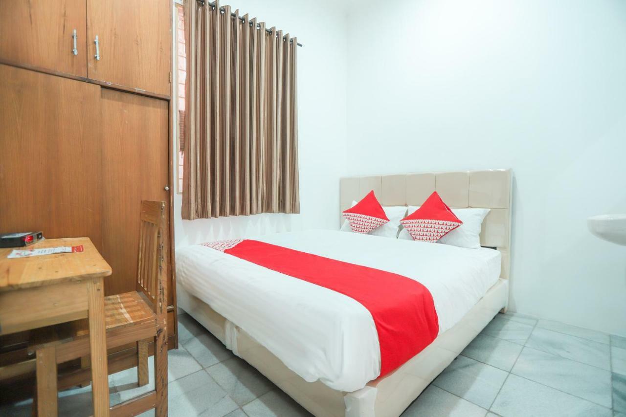 Oyo 150 Harmoni Residence Jakarta Bagian luar foto
