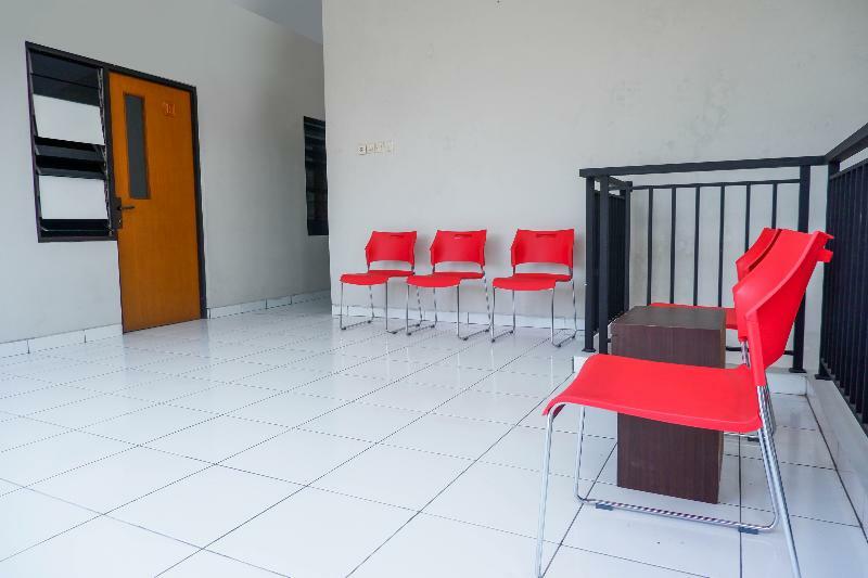 Oyo 150 Harmoni Residence Jakarta Bagian luar foto