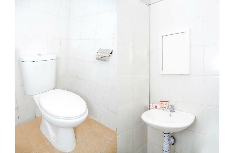 Oyo 150 Harmoni Residence Jakarta Bagian luar foto