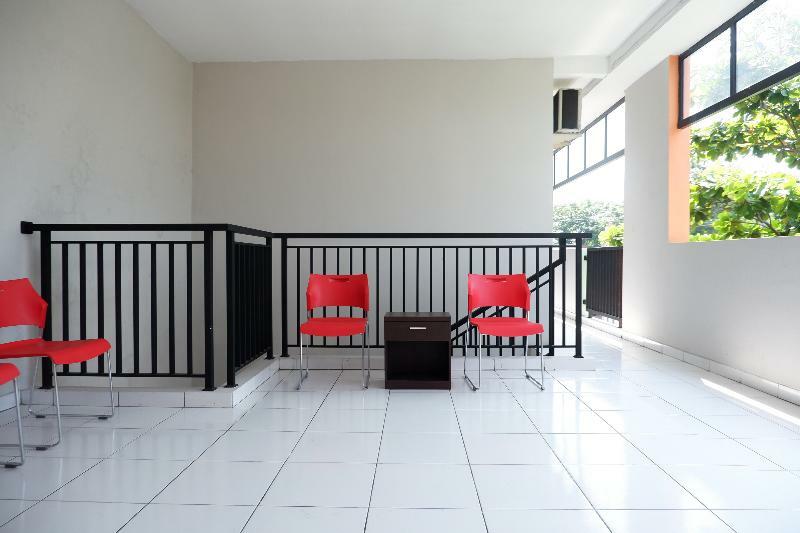 Oyo 150 Harmoni Residence Jakarta Bagian luar foto